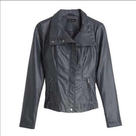 Leather Jacket - Picture 4 of 8